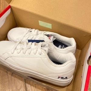Brand new FILA size 8 shoes - 15$ without shipping